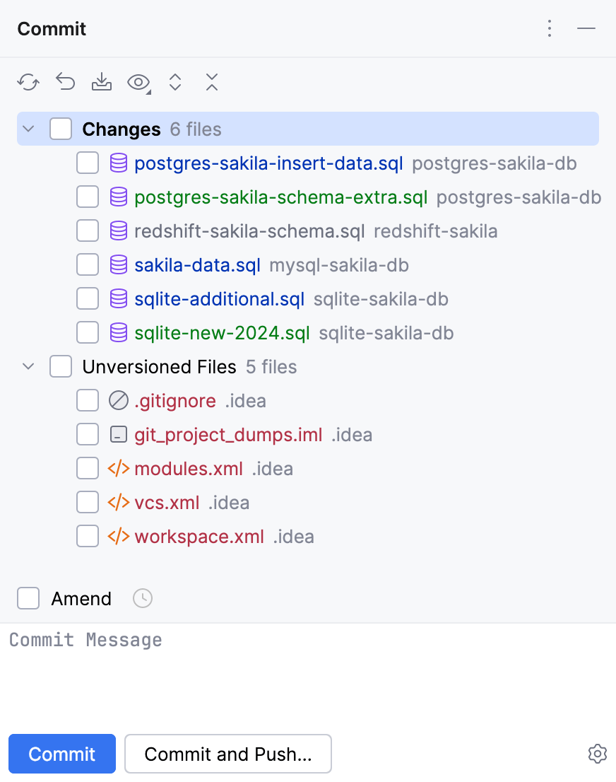 在提交工具窗口中具有各种状态的文件