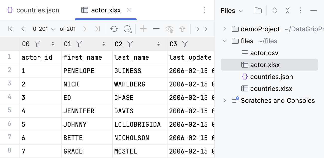 Excel 文件的内容显示在数据编辑器中