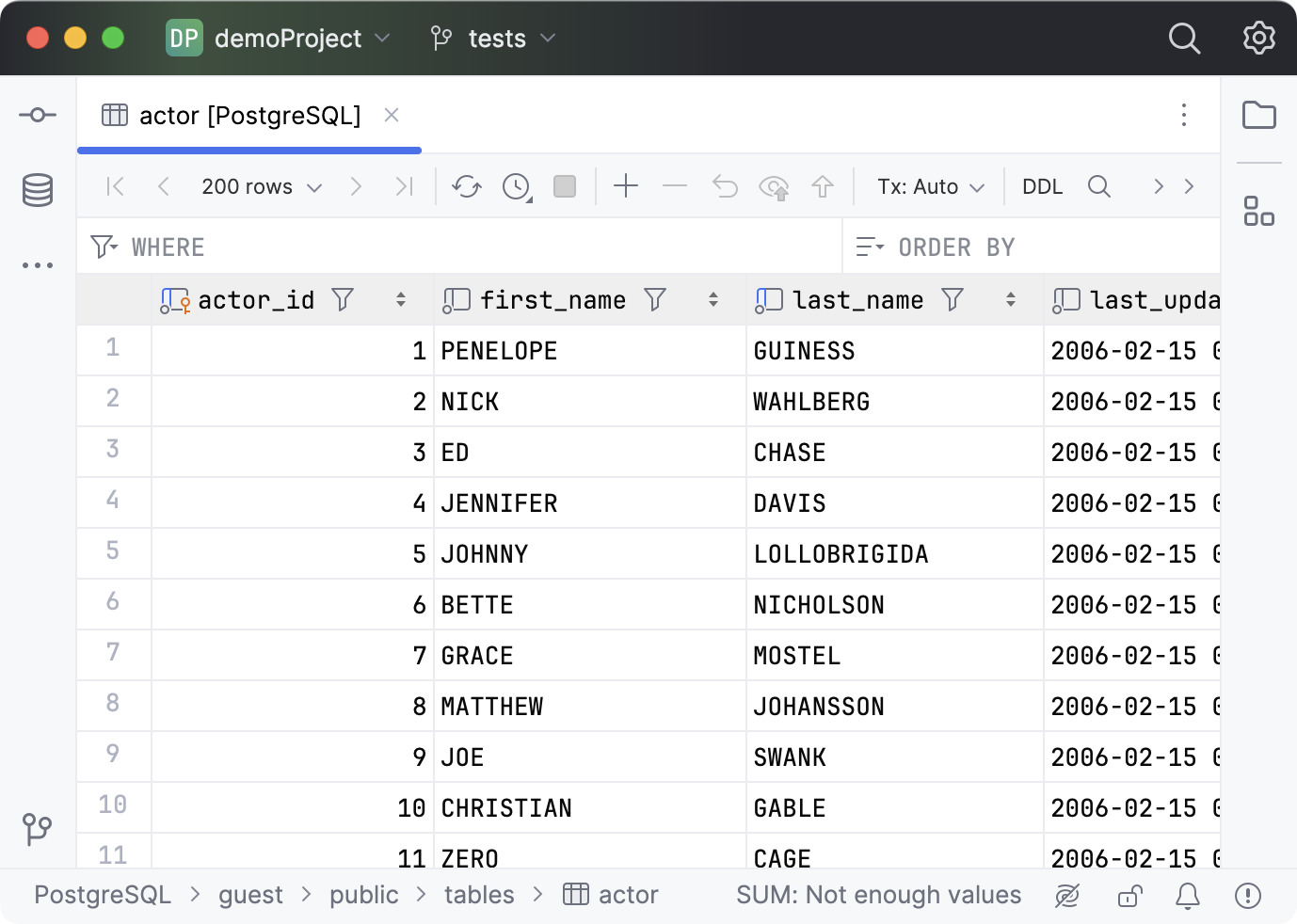 Side tool window bars enabled Side tool window bars enabled