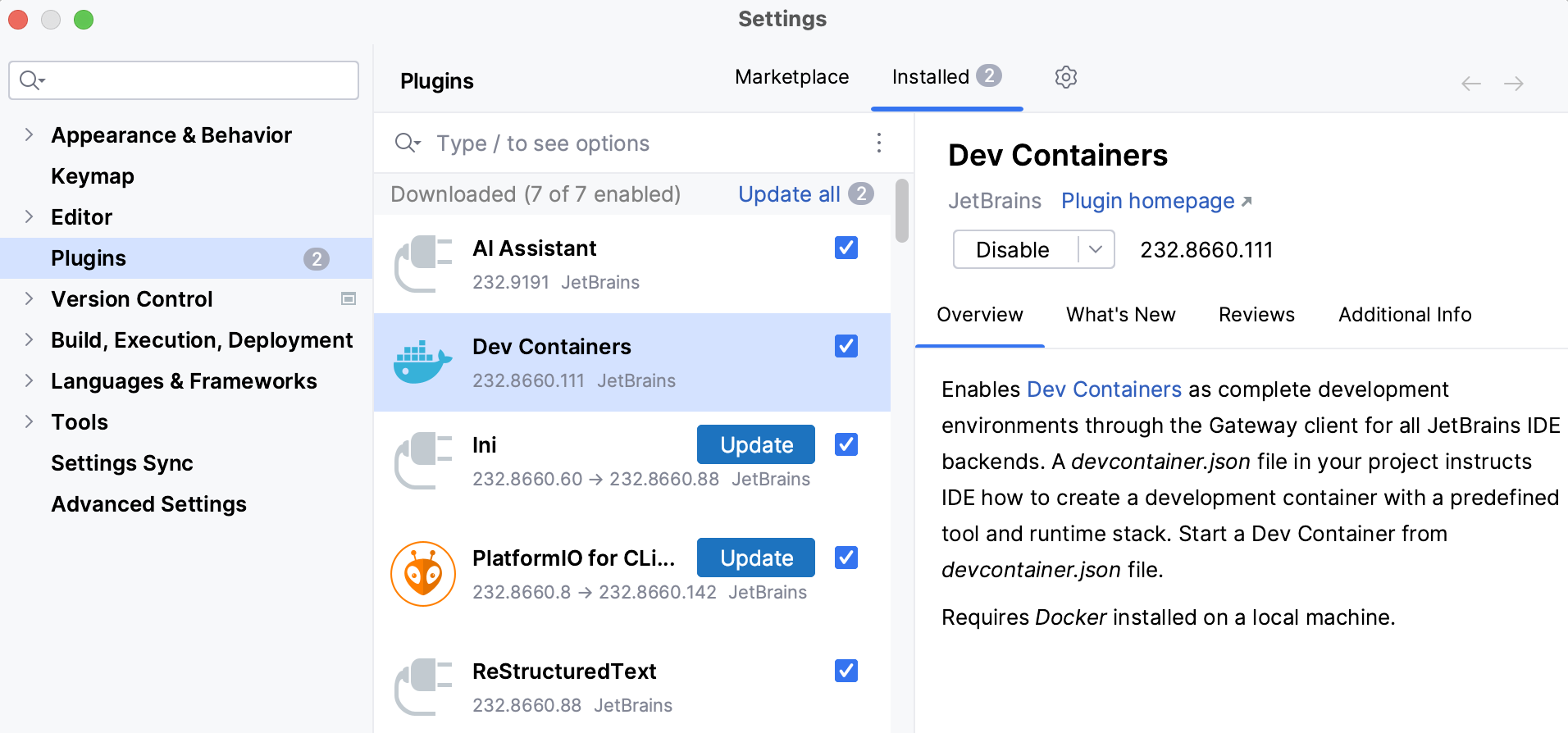 插件设置,已安装选项卡;已选择 Dev Containers;Ini 和 PlatformIO 插件的更新按钮可见。 插件设置,已安装选项卡;已选择 Dev Containers;Ini 和 PlatformIO 插件的更新按钮可见。